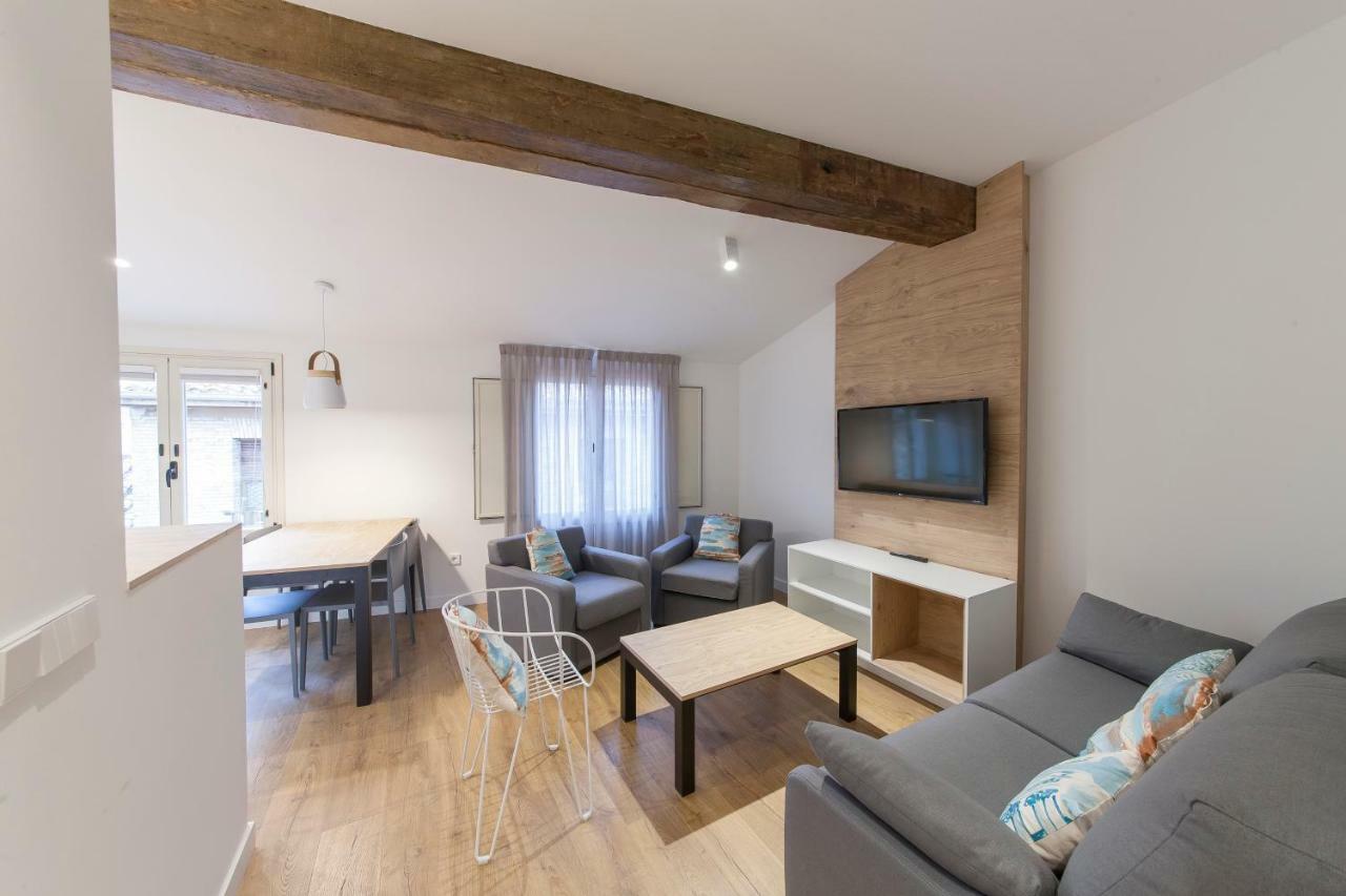 Antique Pamplona Tres Reyes Apartments Luaran gambar