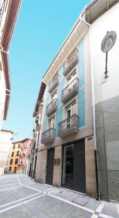 Antique Pamplona Tres Reyes Apartments Luaran gambar